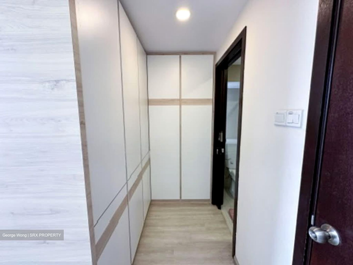 Grandeur 8 (D20), Condominium #558944731